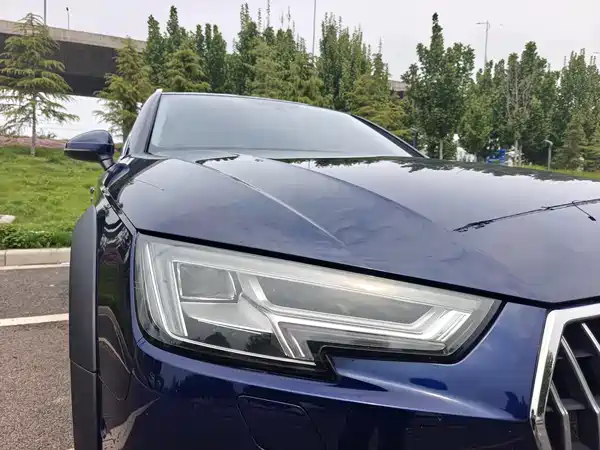 Audi A4 2019