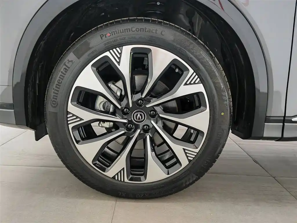 Changan CS75 PLUS 2025 — фото 17
