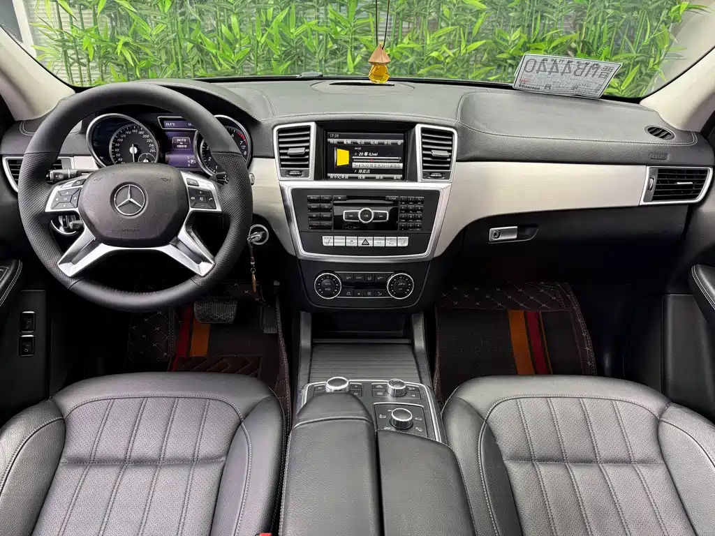 Mercedes-Benz GL-Class 2015 — фото 8