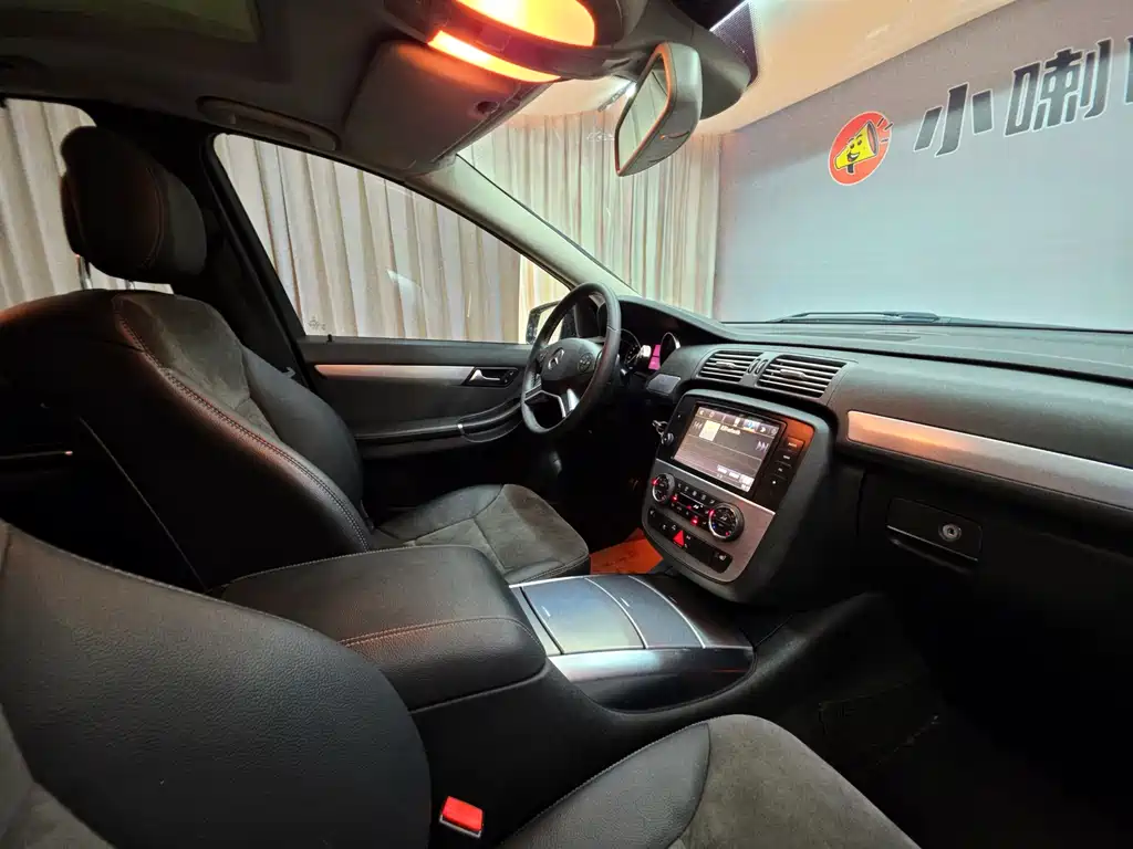 Mercedes-Benz R-Class 2015 — фото 18