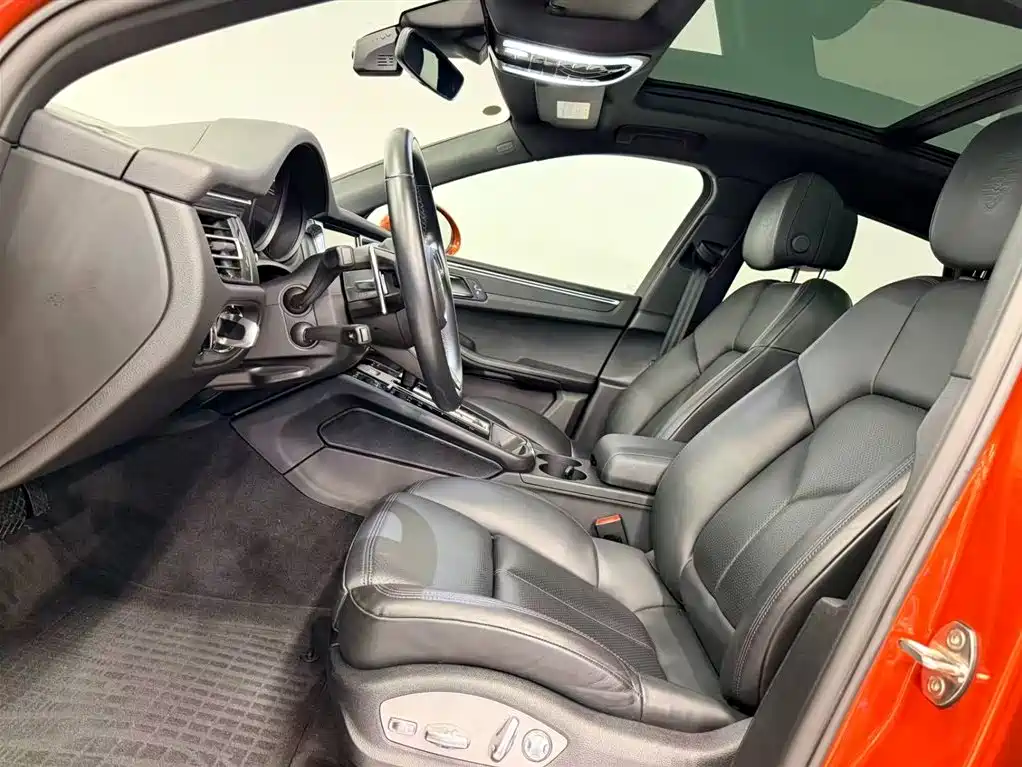 Porsche Macan 2024 — фото 10