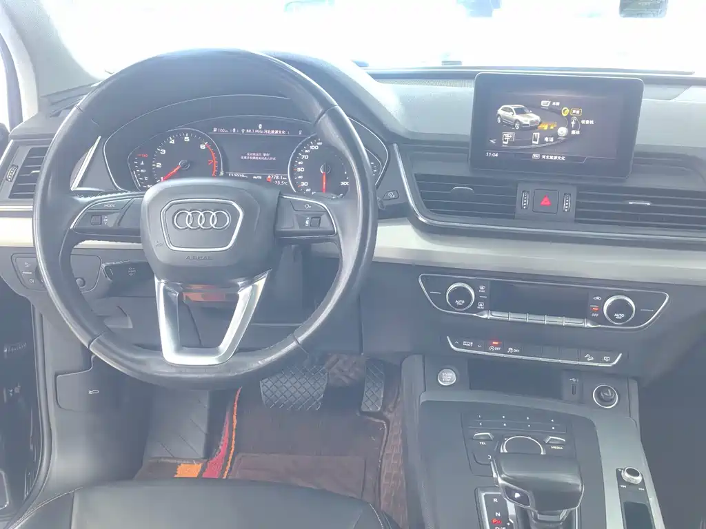 Audi Q5L 2020 — фото 17
