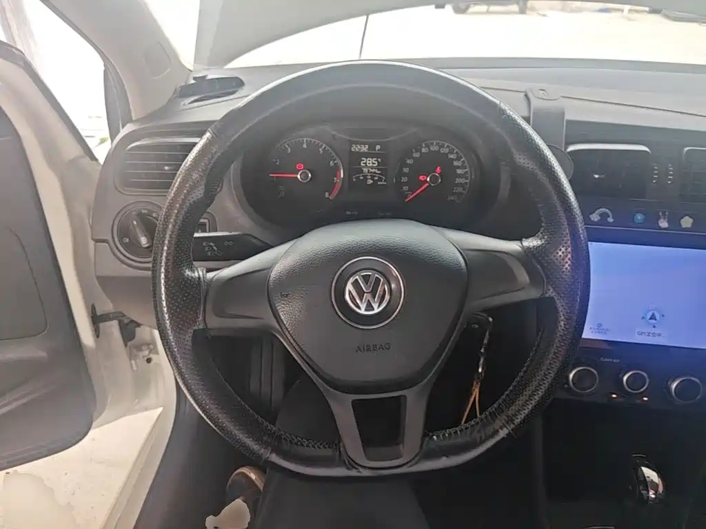 Volkswagen Polo 2018 — фото 10