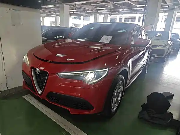 Alfa Romeo Stelvio 2017
