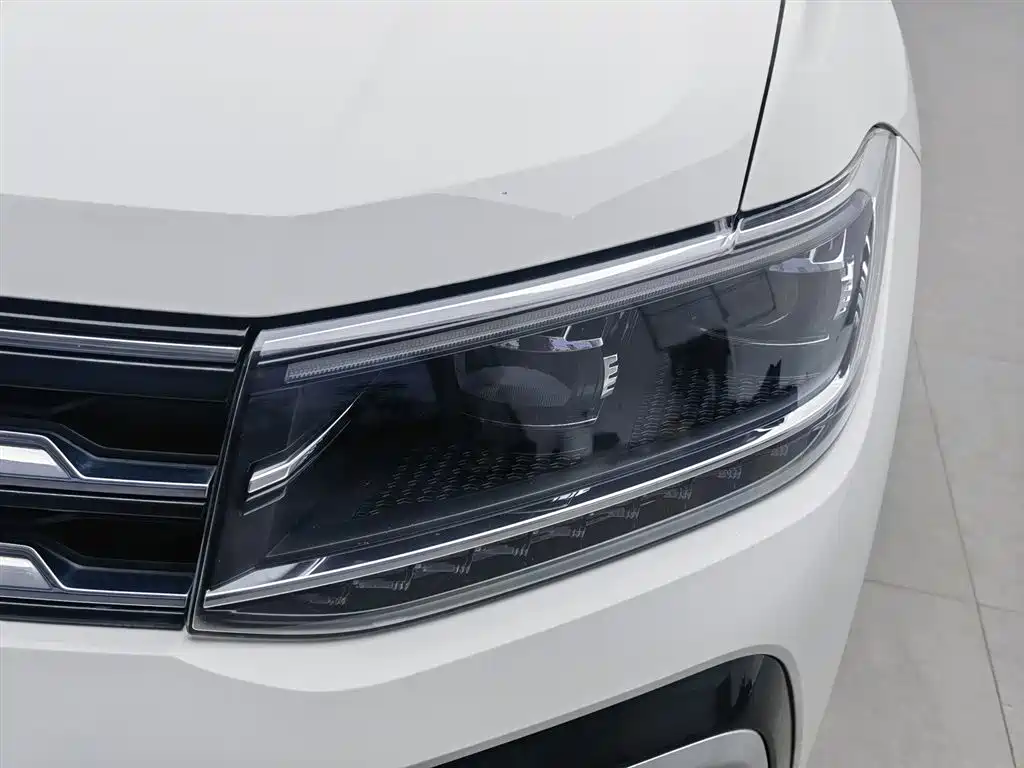 Volkswagen T-Cross 2020 — фото 7