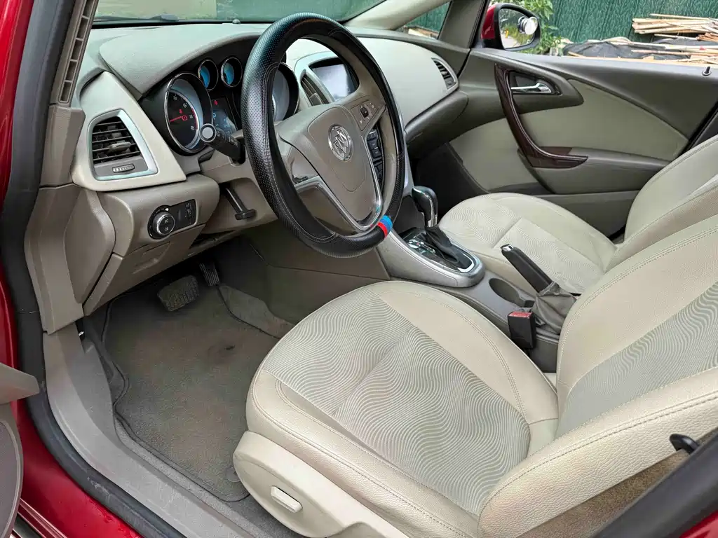 Buick Excelle 2015