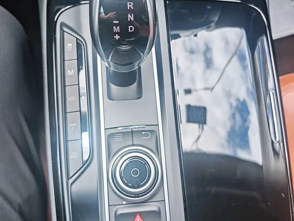 Maserati Levante 2016 — фото 14