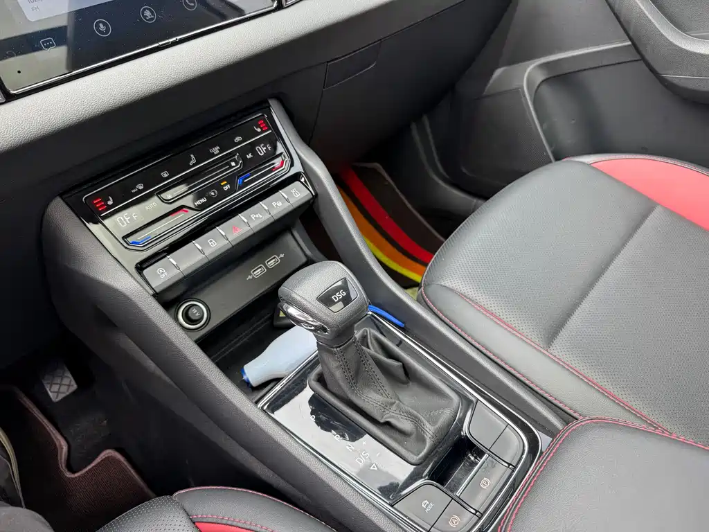 Skoda Karoq 2022 — фото 21