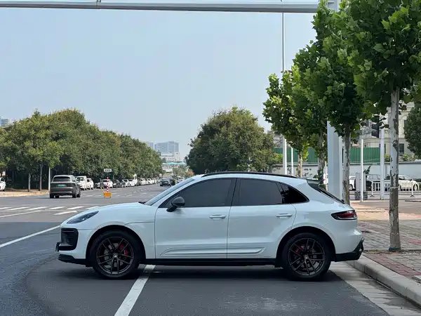 Porsche Macan 2022