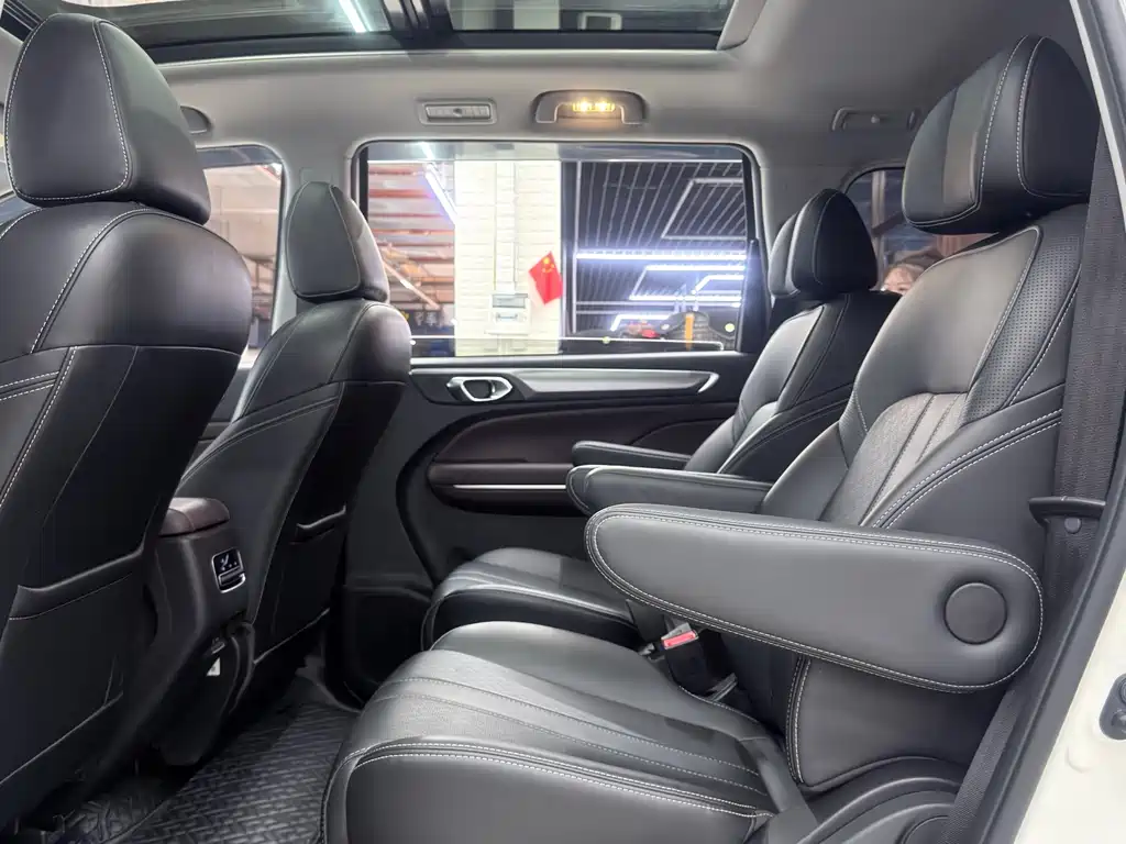 GAC Trumpchi M6 2022 — фото 26