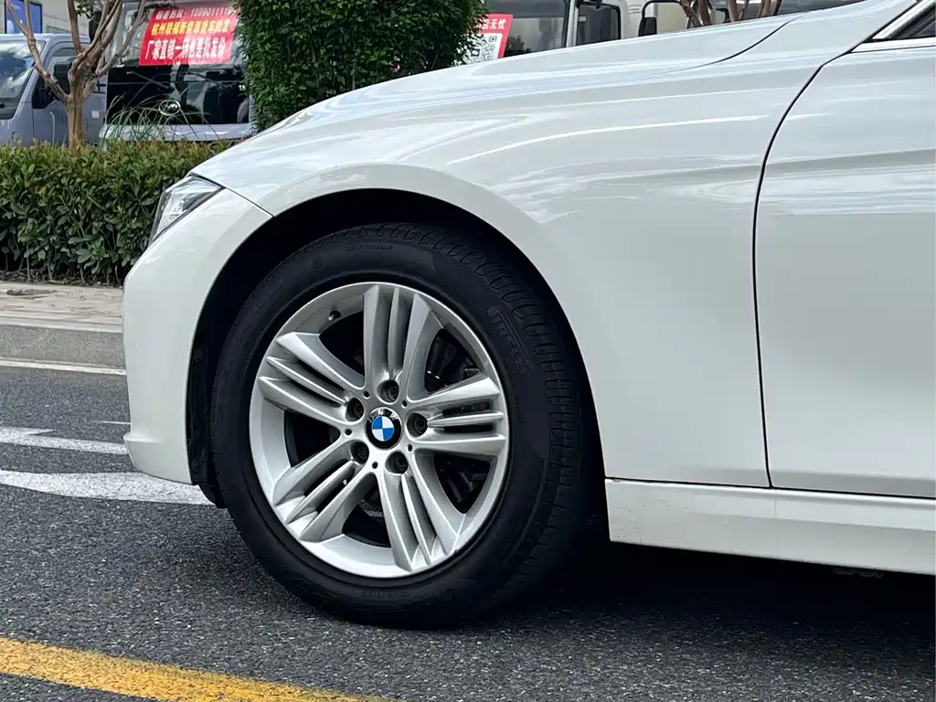 BMW 3 Series 2016 — фото 8