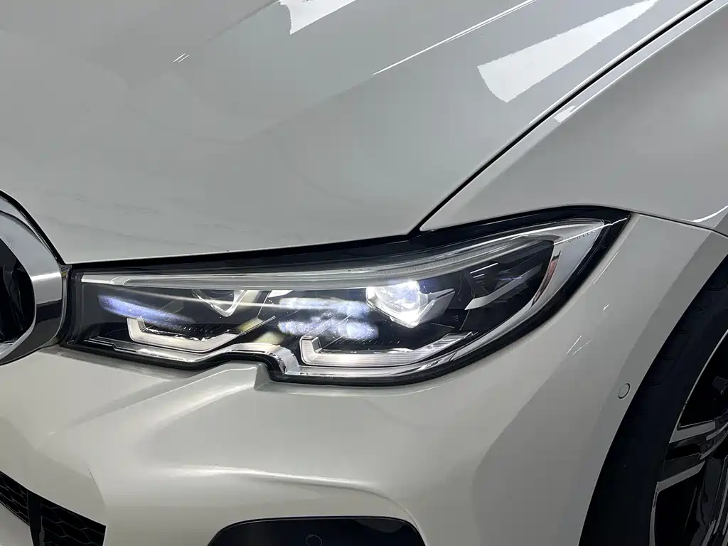BMW 3 Series 2020 — фото 9