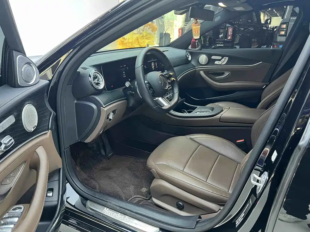 Mercedes-Benz E-Class 2021