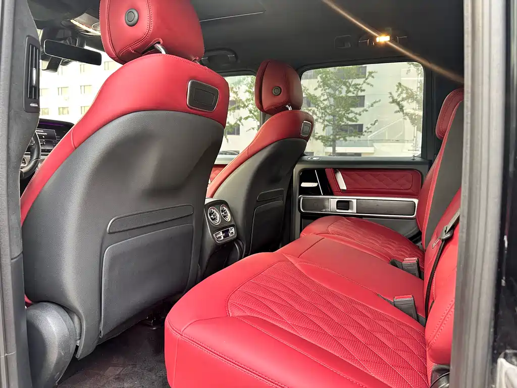 Mercedes-Benz G-Class 2023 — фото 14
