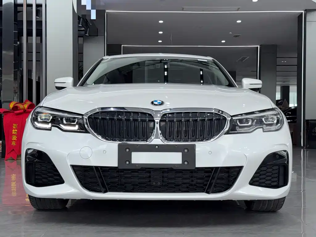 BMW 3 Series 2022