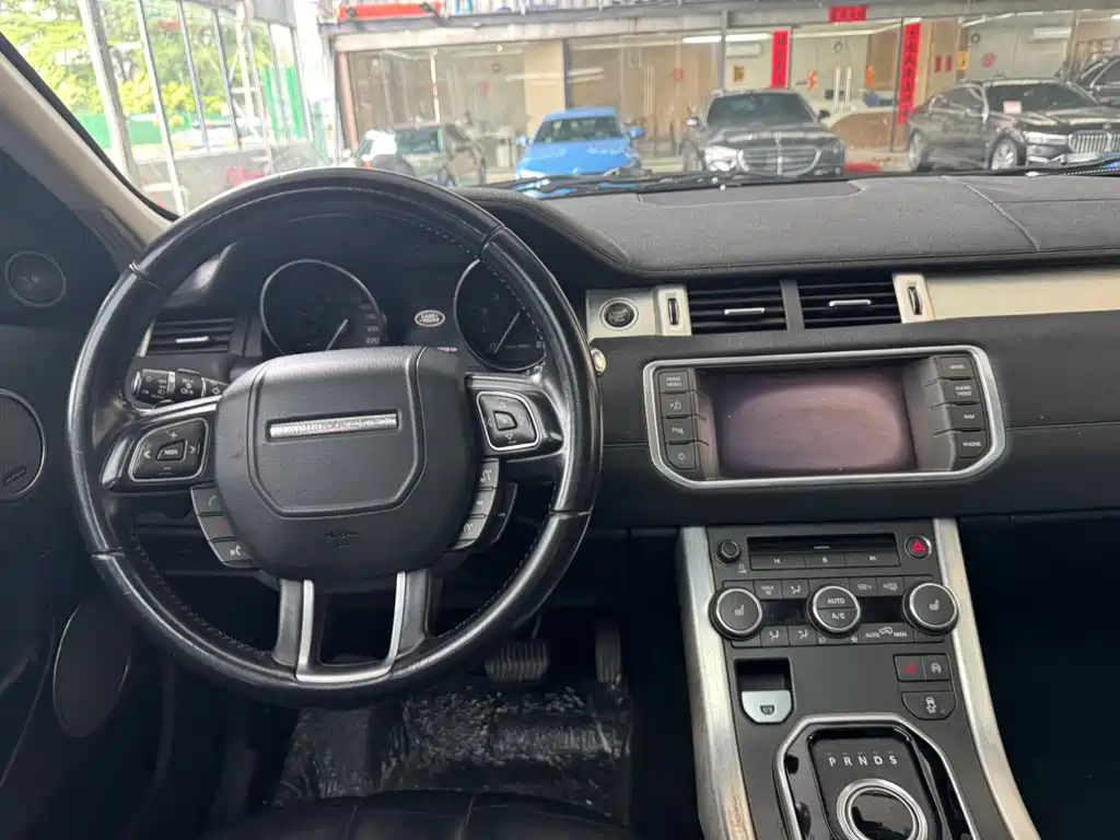 Land Rover Evoque 2014 — фото 11