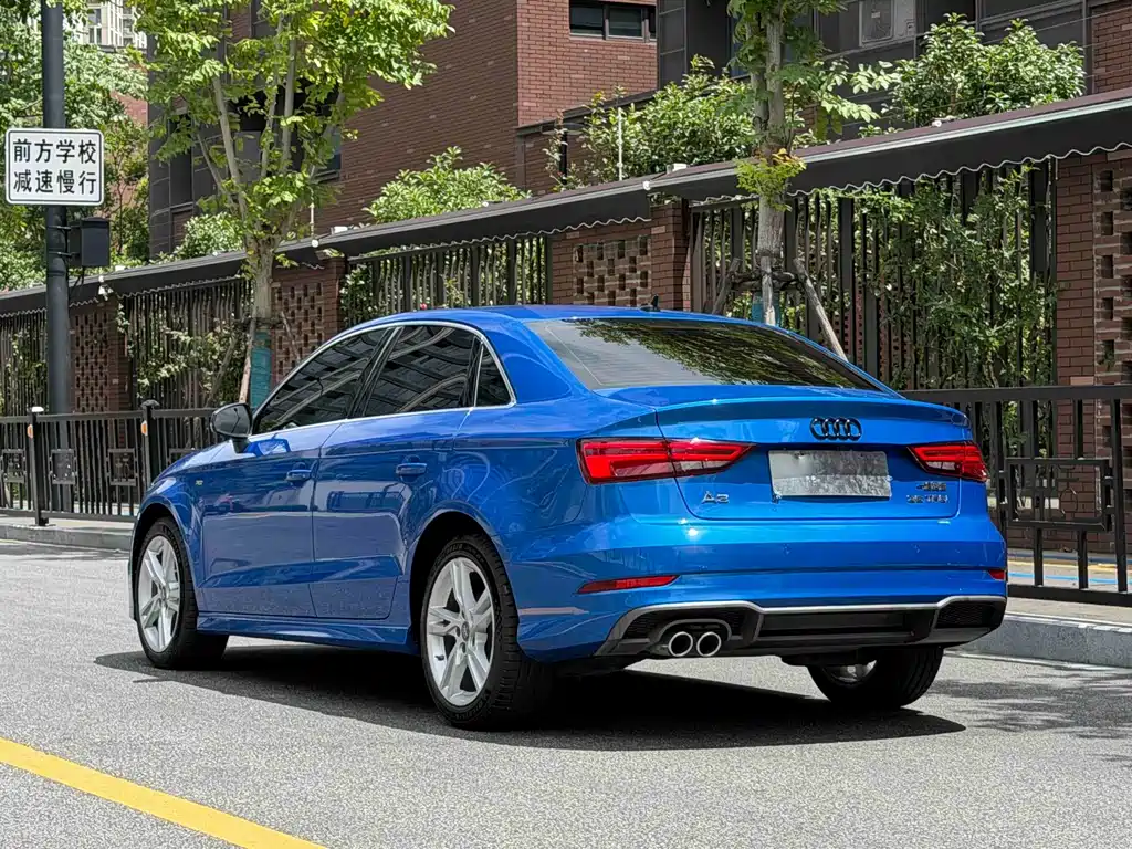 Audi A3 2019 — фото 16