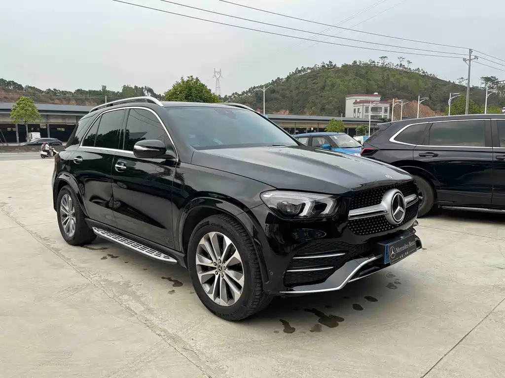 Mercedes-Benz GLE 2023 — фото 3