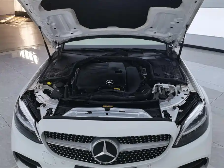 Mercedes-Benz C-Class 2018 — фото 10