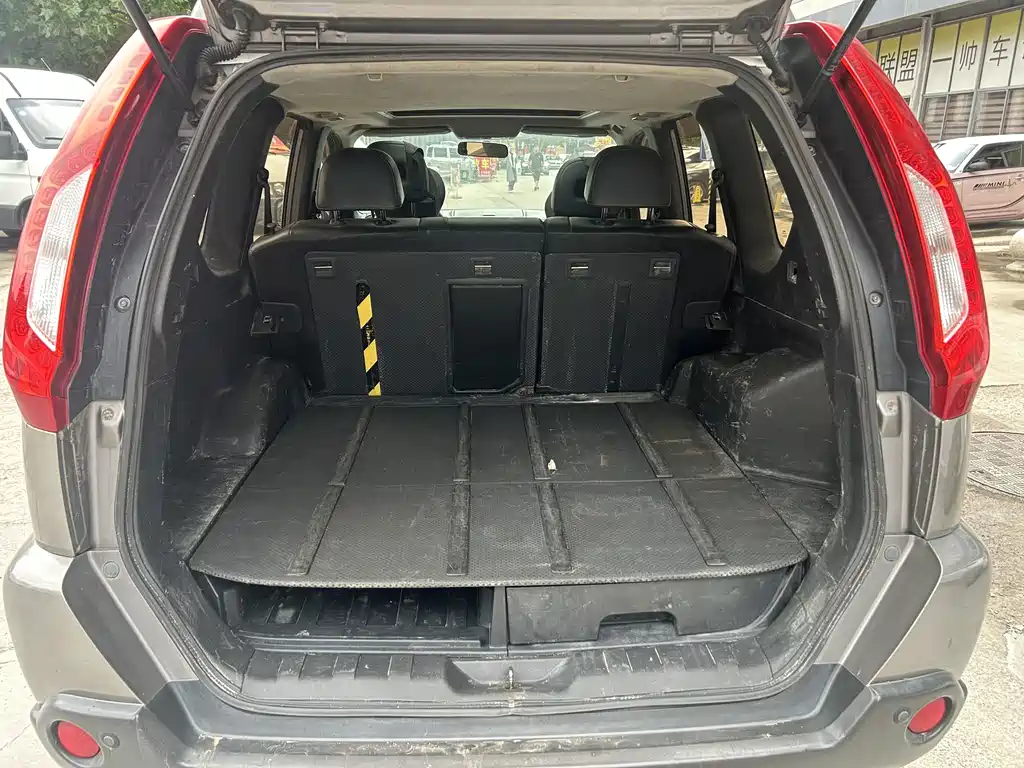 Nissan X-Trail 2012 — фото 11