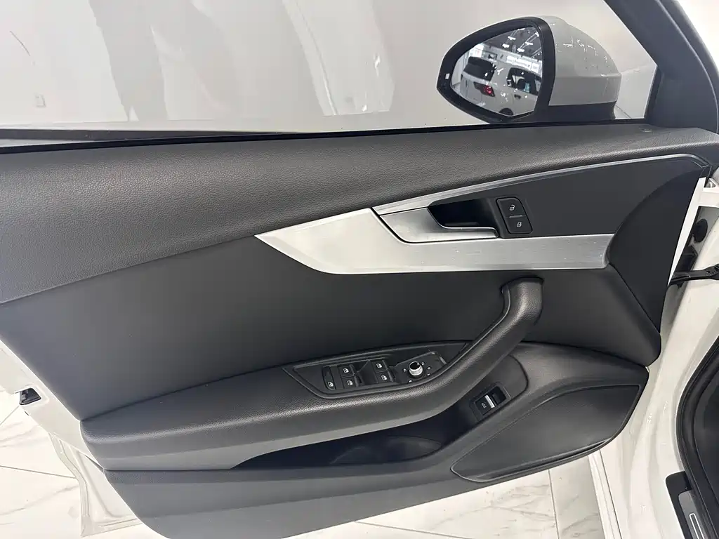 Audi A4L 2022