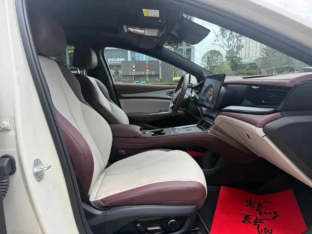 BYD Seal 07 DM-i 2025 — фото 10