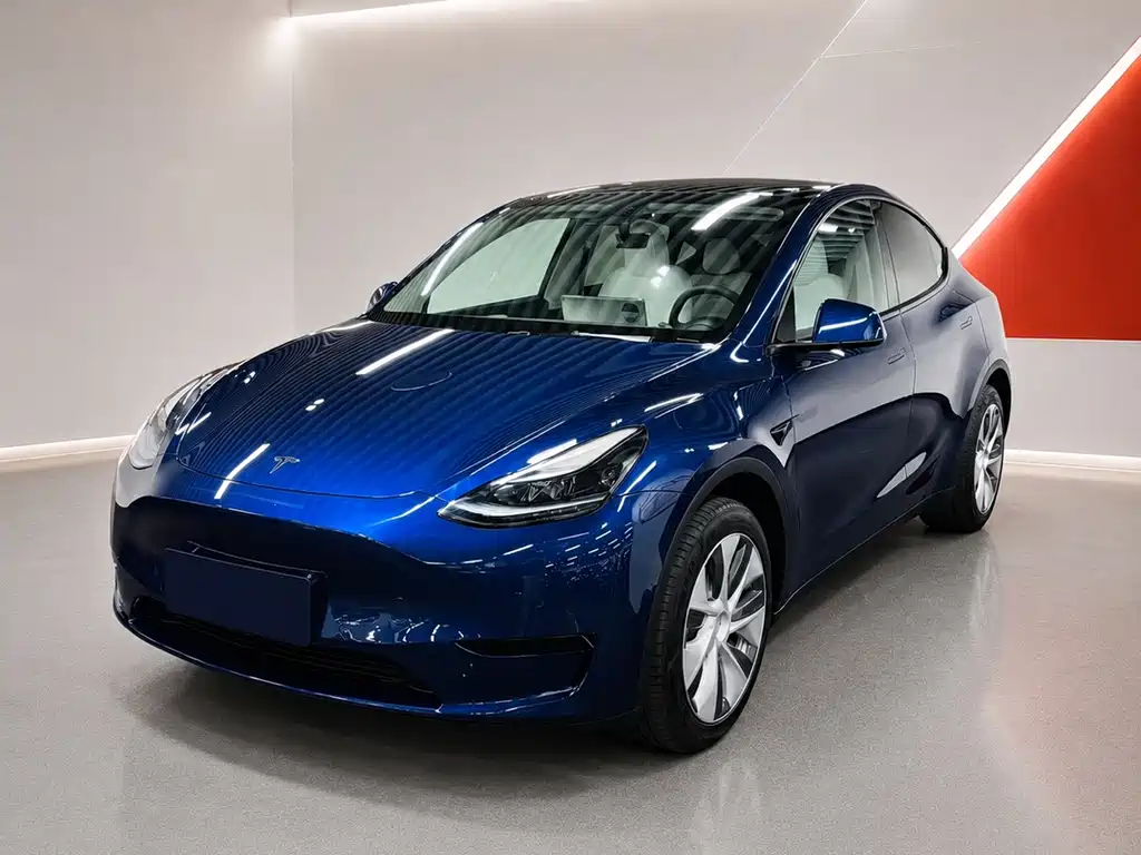 Tesla Model Y 2023 — фото 1