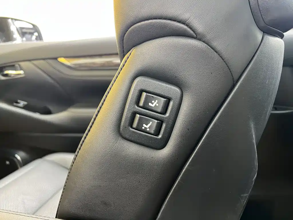 Toyota Alphard 2020 — фото 23