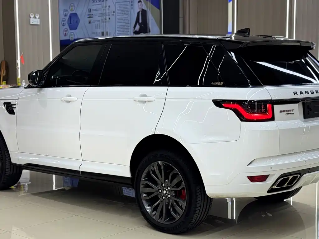 Land Rover Range Rover Sport 2017 — фото 6