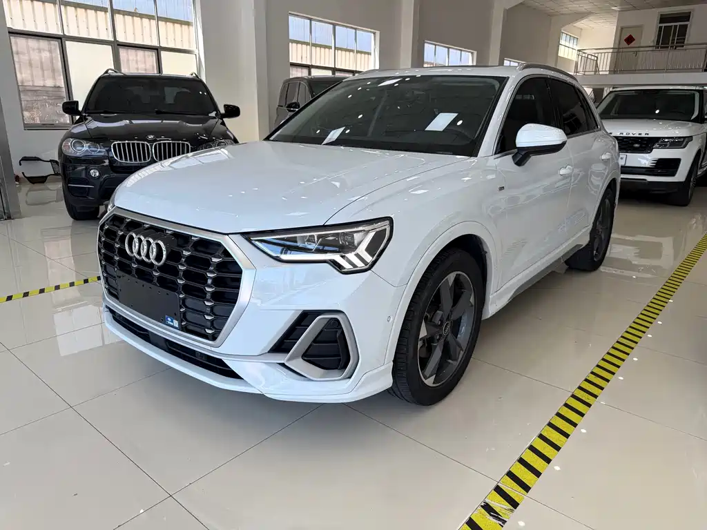 Audi Q3 2022