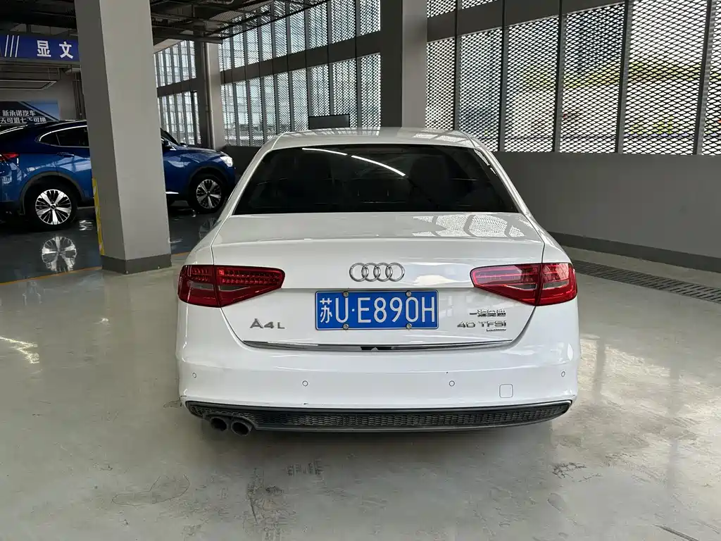 Audi A4L 2014
