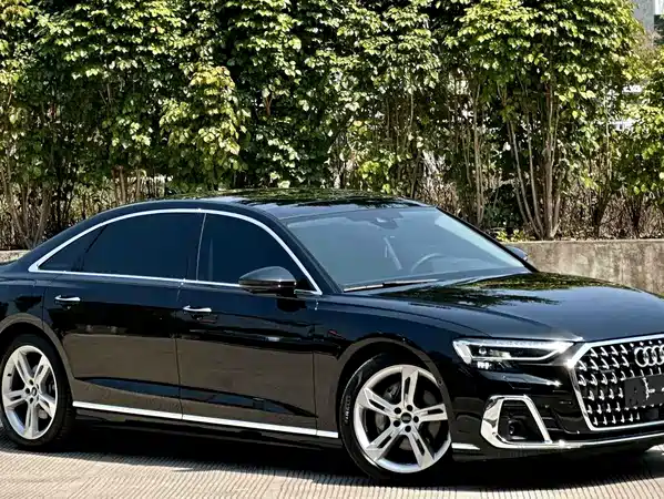 Audi A8 2023