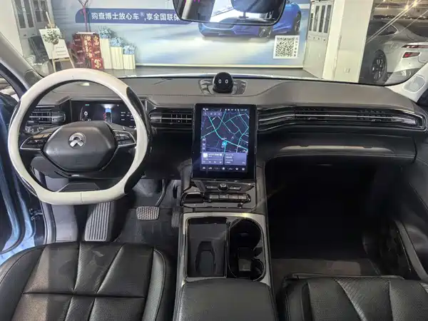 NIO ES8 2019