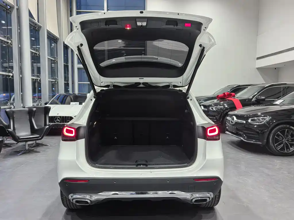 Mercedes-Benz GLA 2021 — фото 16