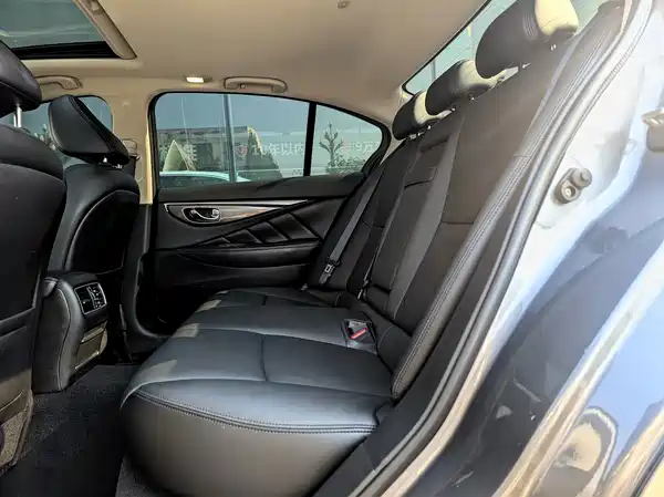 Infiniti Q50L 2021