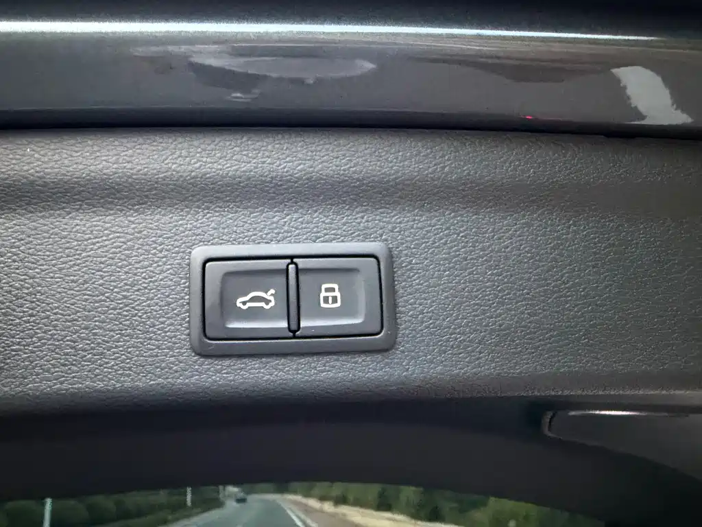 Audi Q3 2022 — фото 13