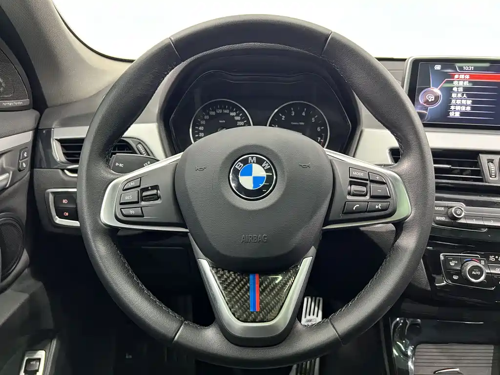 BMW X1 2017 — фото 13