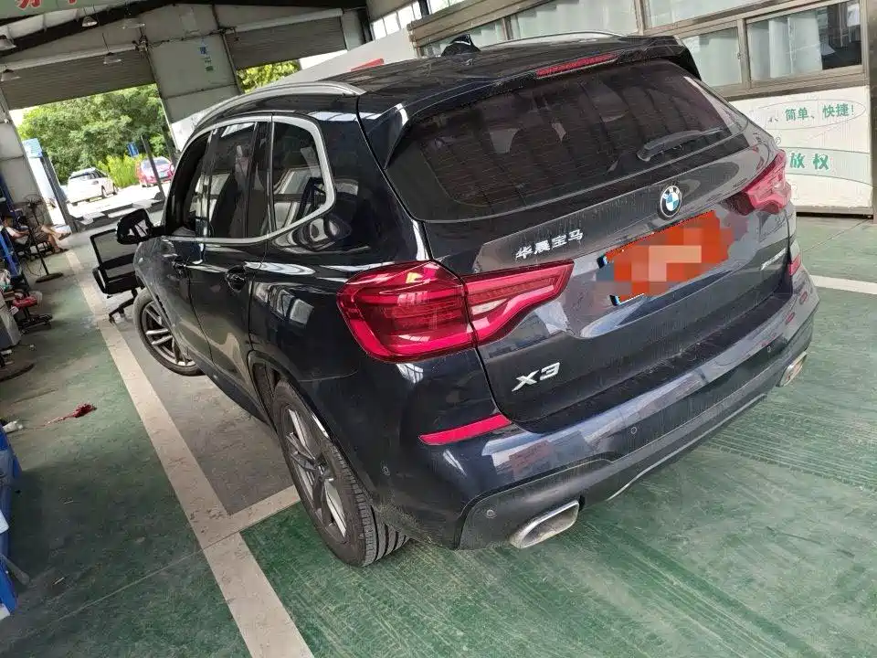 BMW X3 2021