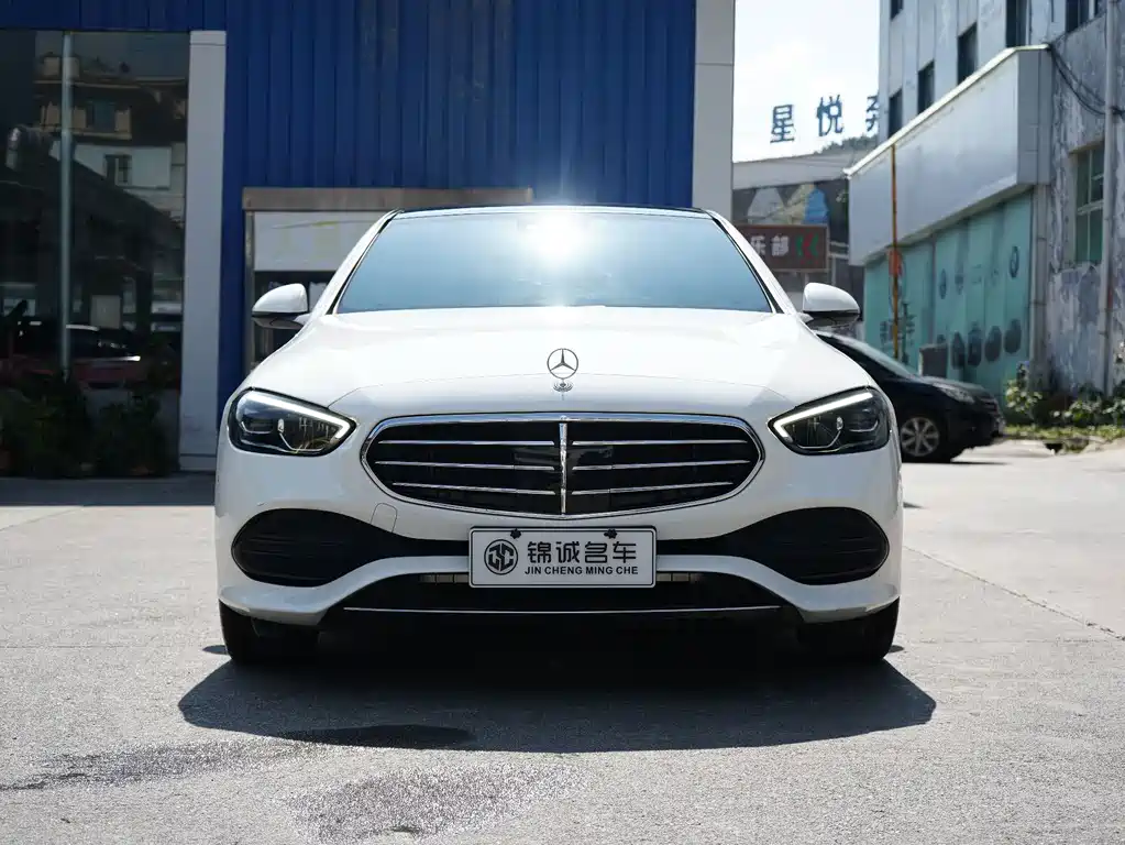 Mercedes-Benz C-Class 2024 — фото 14