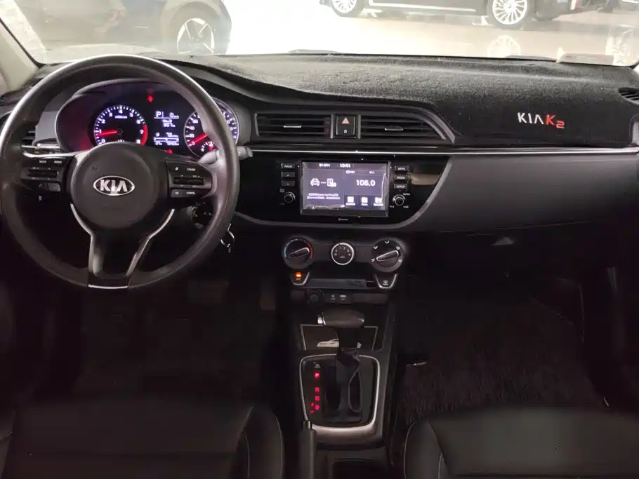 Kia K2 2018 — фото 12