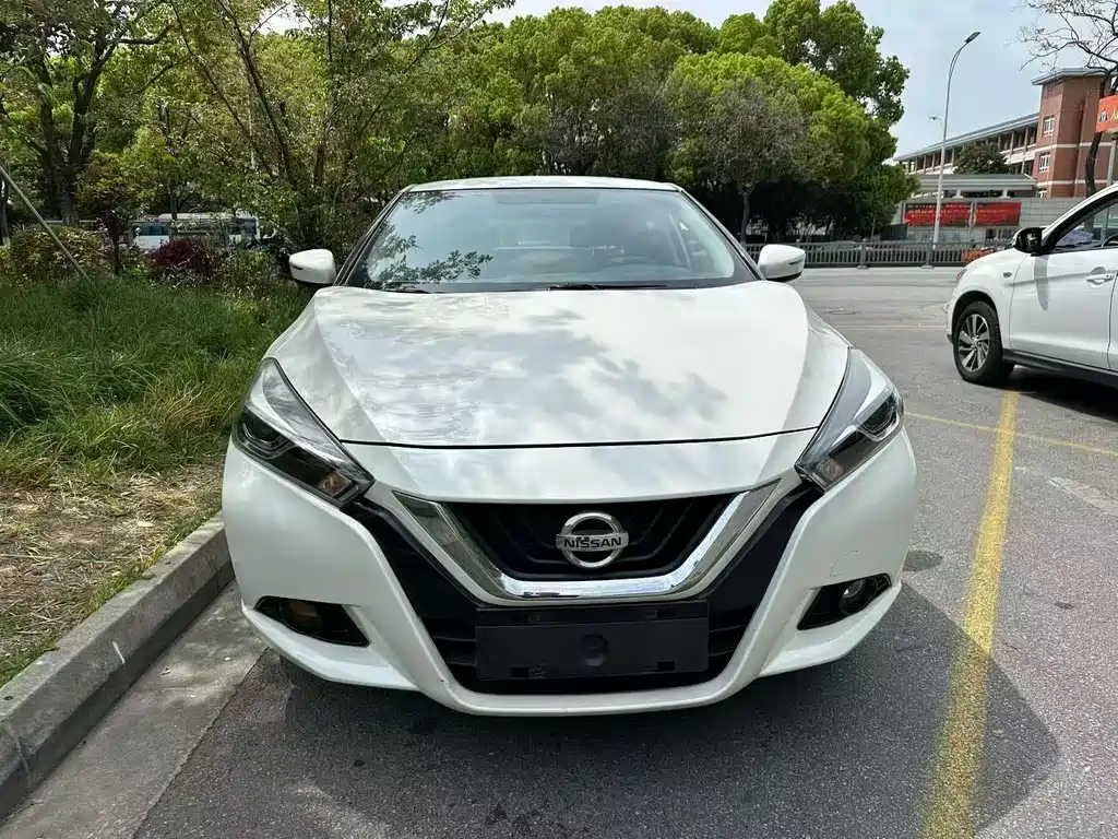 Nissan Bluebird 2016 — фото 1