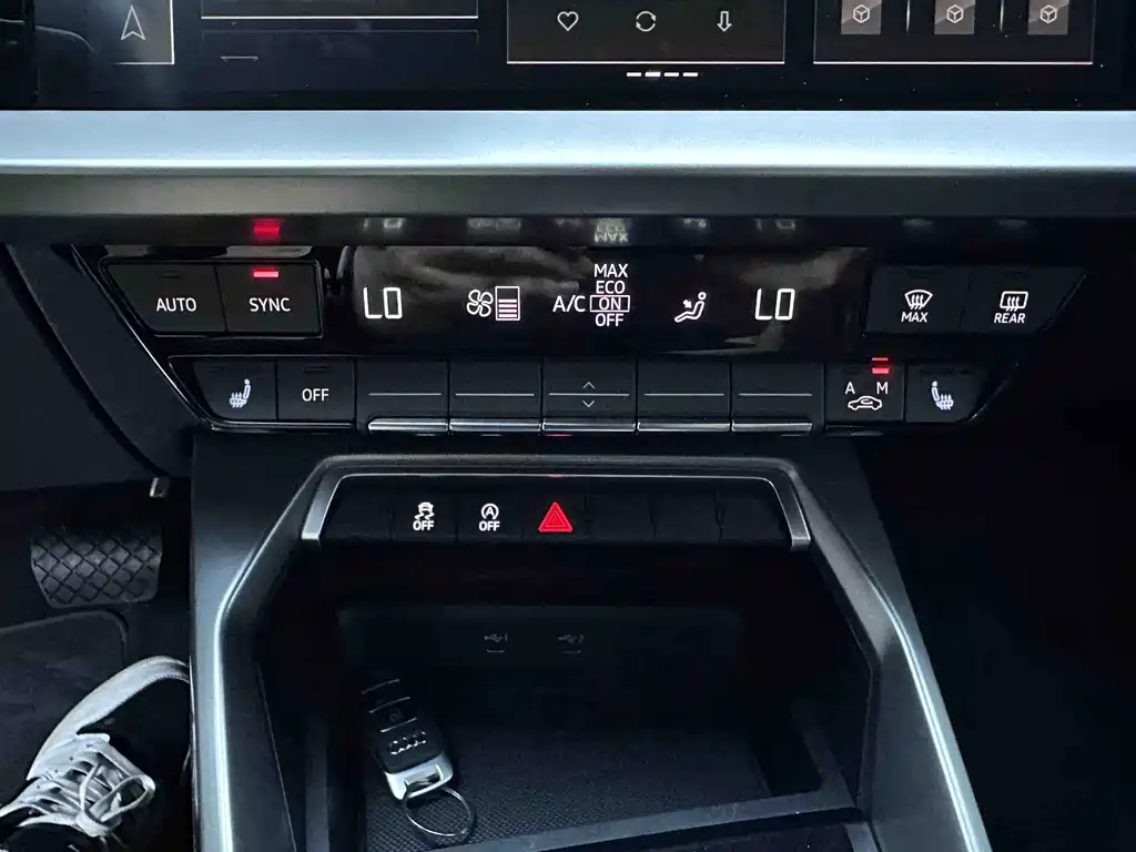 Audi A3 2022 — фото 14
