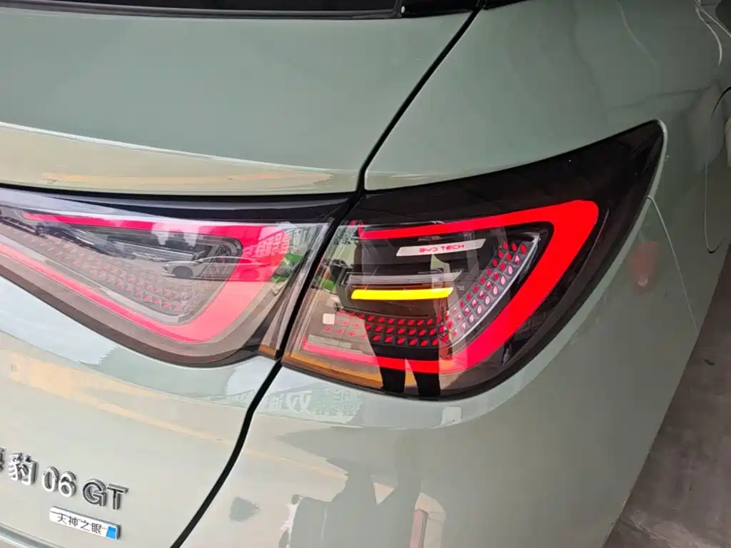 BYD Seal 06GT 2026 — фото 8