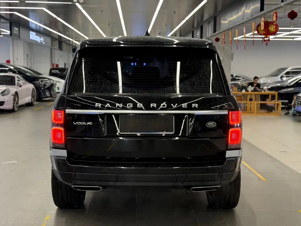 Land Rover Range Rover 2020 — фото 11