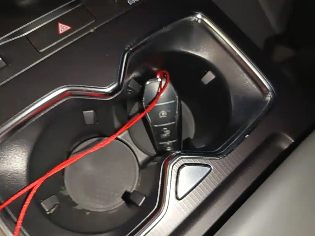 BYD Song L DM-i 2025 — фото 9