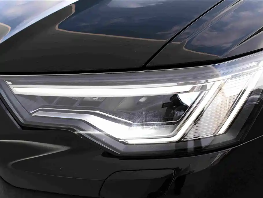 Audi A6L 2022 — фото 10