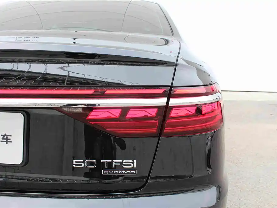 Audi A8 2023 — фото 14