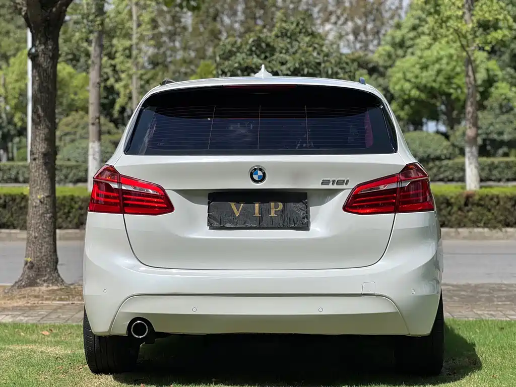 BMW 2 Series Station Wagon 2016 — фото 8