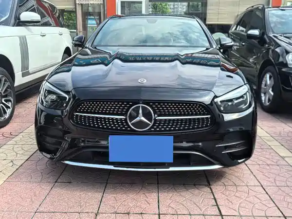Mercedes-Benz E-Class 2023