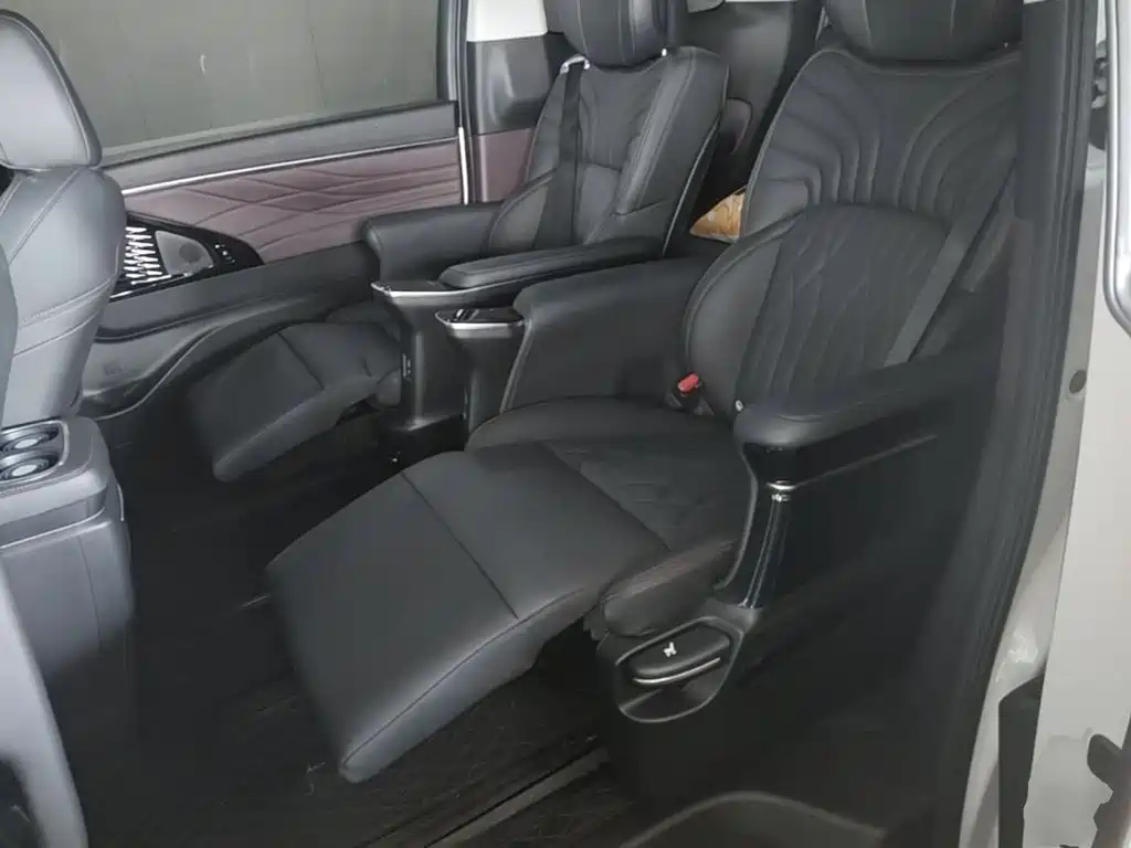 GAC Trumpchi M8 2025 — фото 17